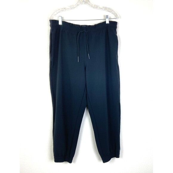 Athleta Metropolis Jogger Pant Petite Size 10P Black High Rise Tapered Pant - Picture 2 of 11